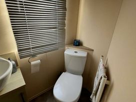 Seashore Holiday Park - Holiday Accommodation 20981 - Norfolk - 1187639 - thumbnail photo 13