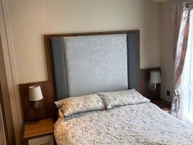 Marton Mere Holiday Village - Holiday Accommodation 20983 - Lake District - 1187641 - thumbnail photo 10