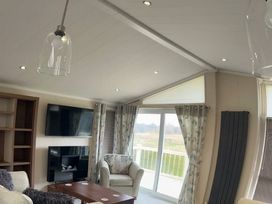 Marton Mere Holiday Village - Holiday Accommodation 20983 - Lake District - 1187641 - thumbnail photo 15