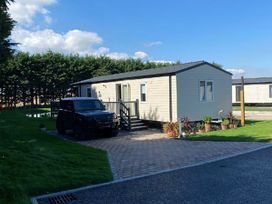Cleethorpes Beach Holiday Park - Holiday Accommodation 20984 - Lincolnshire - 1187642 - thumbnail photo 18