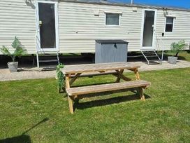 Lyons Robin Hood - Holiday Accommodation 20989 - North Wales - 1187644 - thumbnail photo 1