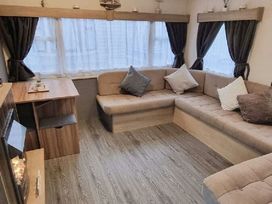 Lyons Robin Hood - Holiday Accommodation 20989 - North Wales - 1187644 - thumbnail photo 3