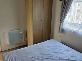 Lyons Robin Hood - Holiday Accommodation 20989 - North Wales - 1187644 - thumbnail photo 9