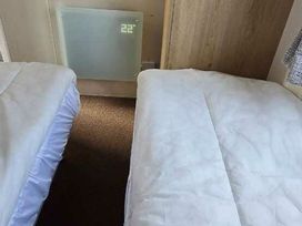 Lyons Robin Hood - Holiday Accommodation 20989 - North Wales - 1187644 - thumbnail photo 11
