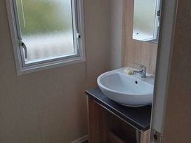 Waterside, Paignton - Holiday Accommodation 20994 - Devon - 1187648 - thumbnail photo 12