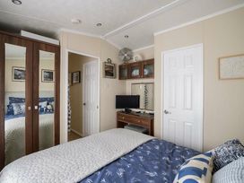 Doniford Bay - Holiday Accommodation 20995 - Devon - 1187649 - thumbnail photo 4