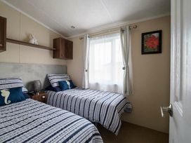 Doniford Bay - Holiday Accommodation 20995 - Devon - 1187649 - thumbnail photo 5