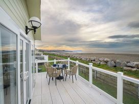 Doniford Bay - Holiday Accommodation 20995 - Devon - 1187649 - thumbnail photo 9