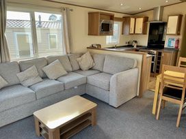Ladram Bay Holiday Park - Holiday Accommodation 20997 - Devon - 1187651 - thumbnail photo 2