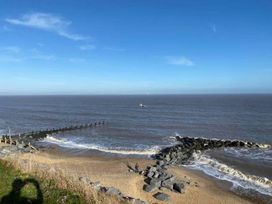 Hopton Holiday Village - Holiday Accommodation 20998 - Suffolk & Essex - 1187652 - thumbnail photo 14