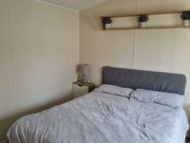 Marton Mere Holiday Village - Holiday Accommodation 21003 - Lake District - 1187655 - thumbnail photo 8