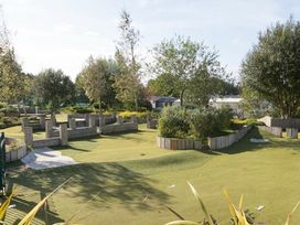 Marton Mere Holiday Village - Holiday Accommodation 21003 - Lake District - 1187655 - thumbnail photo 12