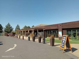 Marton Mere Holiday Village - Holiday Accommodation 21003 - Lake District - 1187655 - thumbnail photo 13