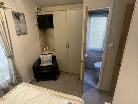Marton Mere Holiday Village - Holiday Accommodation 21006 - Lake District - 1187656 - thumbnail photo 11
