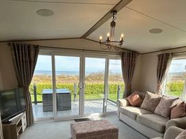 Primrose Valley Holiday Park - Holiday Accommodation 21010 - North Yorkshire (incl. Whitby) - 1187659 - thumbnail photo 2