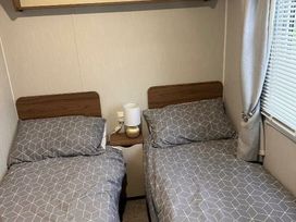 Marton Mere Holiday Village - Holiday Accommodation 21013 - Lake District - 1187661 - thumbnail photo 7
