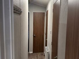 Marton Mere Holiday Village - Holiday Accommodation 21013 - Lake District - 1187661 - thumbnail photo 14