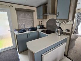 Hoburne Devon Bay - Holiday Accommodation 21023 - Devon - 1187665 - thumbnail photo 10