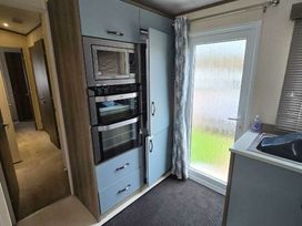 Hoburne Devon Bay - Holiday Accommodation 21023 - Devon - 1187665 - thumbnail photo 11