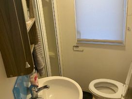Lido Beach Holiday Park - Holiday Accommodation 21030 - North Wales - 1187669 - thumbnail photo 8