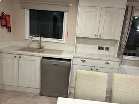 Primrose Valley Holiday Park - Holiday Accommodation 21039 - North Yorkshire (incl. Whitby) - 1187675 - thumbnail photo 6