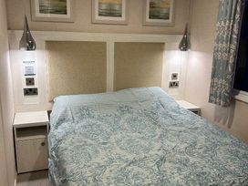 Primrose Valley Holiday Park - Holiday Accommodation 21039 - North Yorkshire (incl. Whitby) - 1187675 - thumbnail photo 12