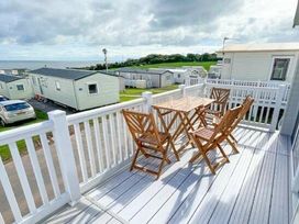 Devon Cliffs Holiday Park - Holiday Accommodation 21046 - Devon - 1187680 - thumbnail photo 2