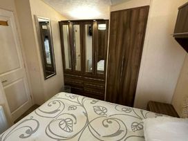 Lido Beach Holiday Park - Holiday Accommodation 21049 - North Wales - 1187681 - thumbnail photo 5