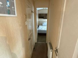 Lido Beach Holiday Park - Holiday Accommodation 21049 - North Wales - 1187681 - thumbnail photo 9