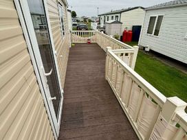 Lido Beach Holiday Park - Holiday Accommodation 21049 - North Wales - 1187681 - thumbnail photo 17