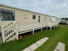 Lido Beach Holiday Park - Holiday Accommodation 21049 - North Wales - 1187681 - thumbnail photo 18
