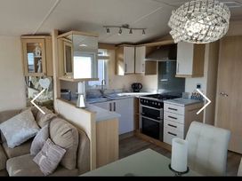 Lydstep Beach - Holiday Accommodation 21058 - South Wales - 1187685 - thumbnail photo 9
