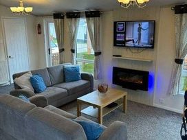 Tattershall Lakes Country Park - Holiday Accommodation 21059 - Lincolnshire - 1187686 - thumbnail photo 3