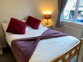Tattershall Lakes Country Park - Holiday Accommodation 21059 - Lincolnshire - 1187686 - thumbnail photo 6