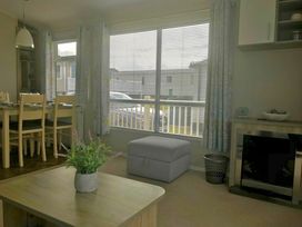Durdle Door Holiday Park - Holiday Accommodation 21060 - Dorset - 1187688 - thumbnail photo 3