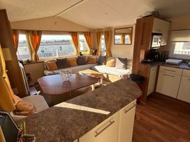 Blue Dolphin Holiday Park - Holiday Accommodation 21066 - North Yorkshire (incl. Whitby) - 1187692 - thumbnail photo 4