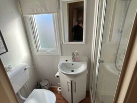Blue Dolphin Holiday Park - Holiday Accommodation 21066 - North Yorkshire (incl. Whitby) - 1187692 - thumbnail photo 6