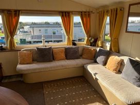 Blue Dolphin Holiday Park - Holiday Accommodation 21066 - North Yorkshire (incl. Whitby) - 1187692 - thumbnail photo 12