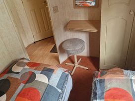 Clarach Bay Holiday Village - Holiday Accommodation 21069 - Mid Wales - 1187694 - thumbnail photo 17