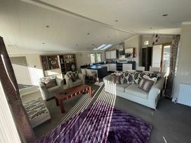 Marton Mere Holiday Village - Holiday Accommodation 21071 - Lake District - 1187695 - thumbnail photo 8