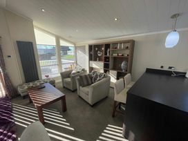 Marton Mere Holiday Village - Holiday Accommodation 21071 - Lake District - 1187695 - thumbnail photo 10
