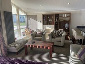 Marton Mere Holiday Village - Holiday Accommodation 21071 - Lake District - 1187695 - thumbnail photo 12