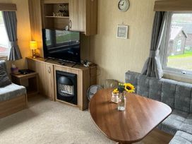 Clarach Bay Holiday Village - Holiday Accommodation 21073 - Mid Wales - 1187697 - thumbnail photo 2