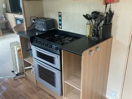 Clarach Bay Holiday Village - Holiday Accommodation 21073 - Mid Wales - 1187697 - thumbnail photo 4