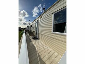 Golden Palm Resort - Holiday Accommodation 21074 - Lincolnshire - 1187698 - thumbnail photo 12