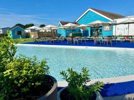 Hayling Island Holiday Park - Meadow Bay Villages - Holiday Accommodation 21075 - Hampshire - 1187699 - thumbnail photo 3