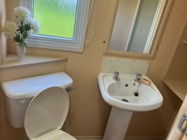 Sandy Bay Holiday Park - Holiday Accommodation 21078 - Northumberland - 1187700 - thumbnail photo 11