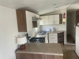 Clarach Bay Holiday Village - Holiday Accommodation 21090 - Mid Wales - 1187709 - thumbnail photo 4
