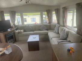 Clarach Bay Holiday Village - Holiday Accommodation 21090 - Mid Wales - 1187709 - thumbnail photo 6