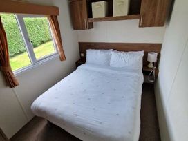 Clarach Bay Holiday Village - Holiday Accommodation 21090 - Mid Wales - 1187709 - thumbnail photo 14